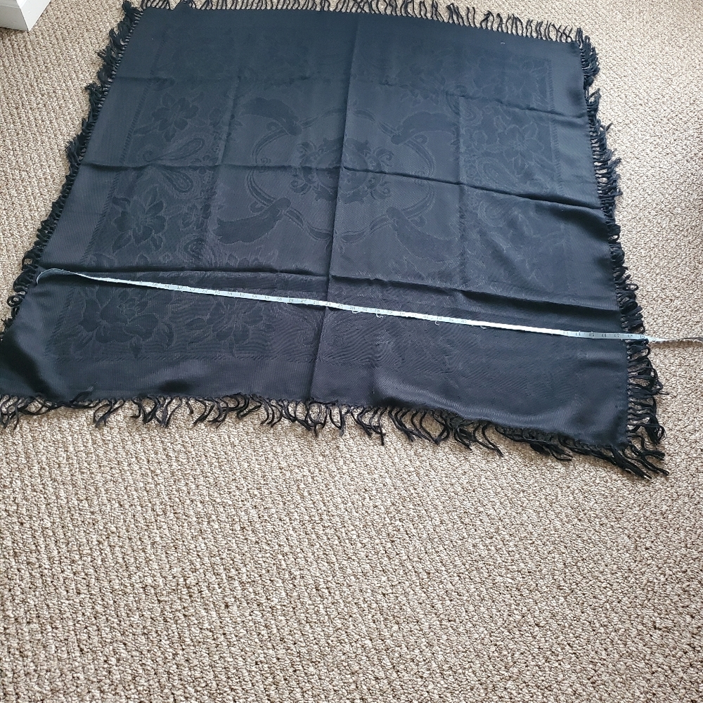 Scarf🧣🖤 - Picture 3 of 3